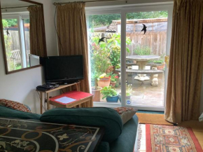 Отель Primrose Villa self catering bnb  Монмаут